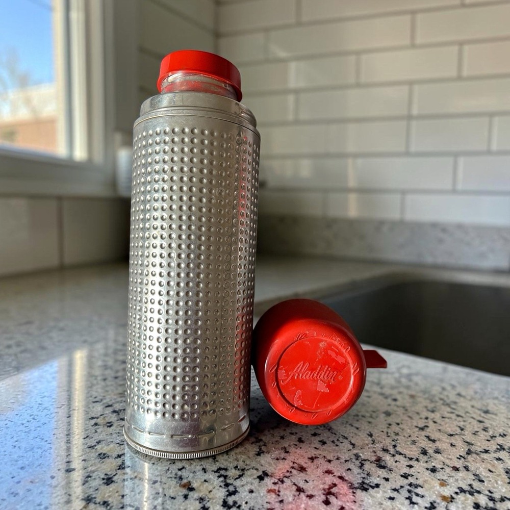 Aladdin Thermo-King Metal Vacuum Bottle Thermos 1 Quart 71B Red Cup Lid Vintage